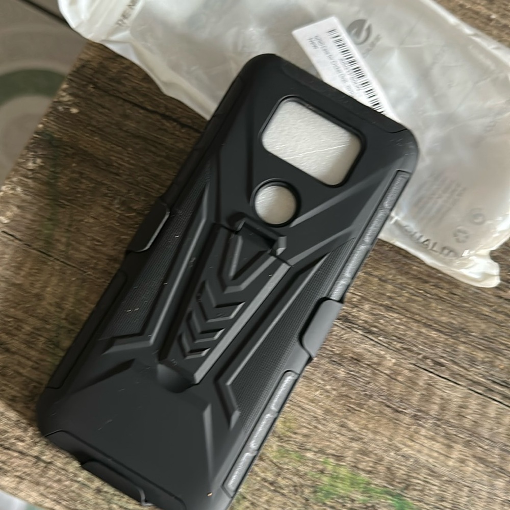 Nznd case for cricket ovar….reactive phone case black new